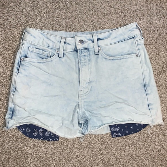 New High Rise Old Navy Jean Shorts - Picture 1 of 2